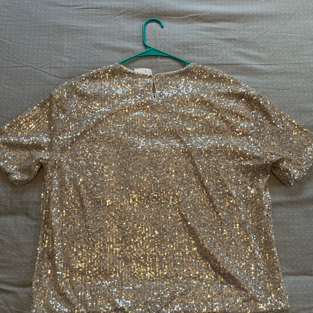 H&M Top - Picture 2 of 2